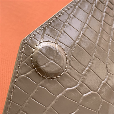 Y.S.L UPTOWN POUCH IN CROCODILE EMBOSSED LEATHER Beige Color Gold Tone Metal