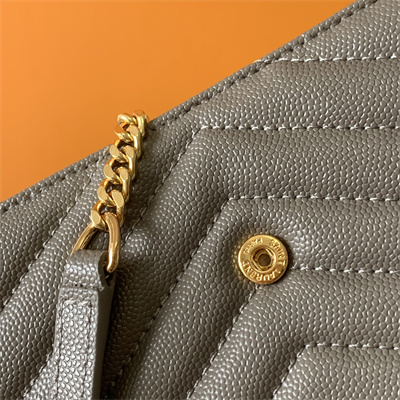 Y.S.L CASSANDRA ENVELOPE CHAIN WALLET IN GRAIN DEPOUDRE LEATHER Grey Color Gold Tone Metal