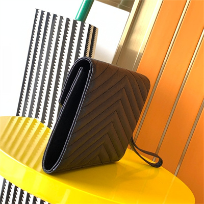 Y.S.L CASSANDRA MATELASS?? FLAP POUCH IN GRAIN DE POUDRE EMBOSSED LEATHER Black Color Gold Tone Metal