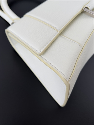 Women’s Hourglass Small Handbag Grained  Calfskin In White