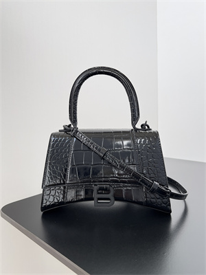 Women’s Hourglass Small Handbag Crocodile Embossed In Black-Black
