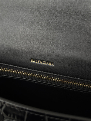 Women’s Hourglass Small Handbag Crocodile Embossed In Black-Gold