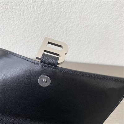 Women’s Hourglass Small Handbag Grained Calfskin In Black