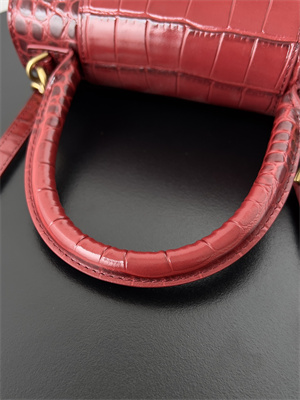 Women’s Hourglass Small Handbag Crocodile Embossed In Red