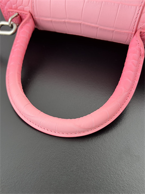 Women’s Hourglass Small Handbag Crocodile Embossed In Gradient Pink