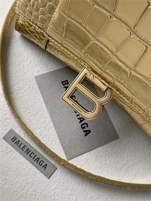Women’s Hourglass Small Handbag Crocodile Embossed In Gold