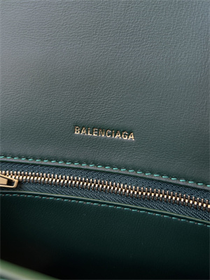 Women’s Hourglass Small Handbag Crocodile Embossed In Dk Green