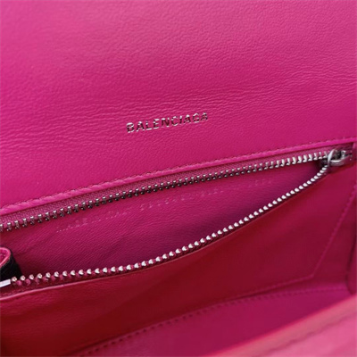 Women’s Hourglass Small Handbag Shiny Box Calfskin In Fuchsia