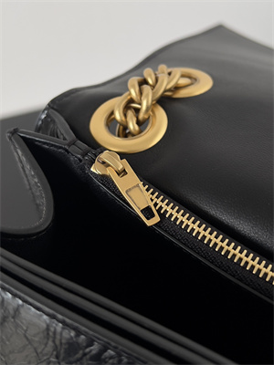 Women’s CRUSH Medium Chain Bag In Black Crushed Calfskin