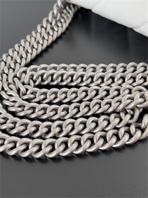 Women’s CRUSH Small Chain Bag Quilted In White Crushed Calfskin