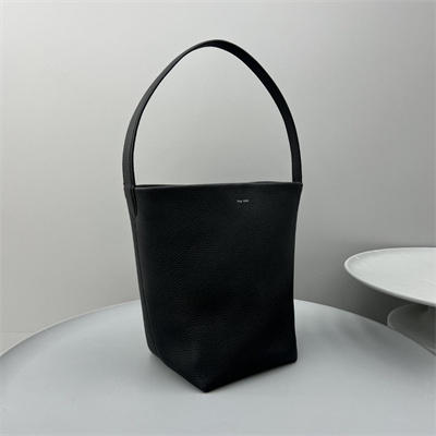 The Row Park N/S Medium Tote Bag Grained Calfskin Black color