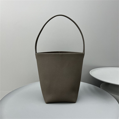 The Row Park N/S Medium Tote Bag Grained Calfskin Taupe color