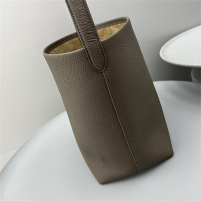 The Row Park N/S Medium Tote Bag Grained Calfskin Taupe color
