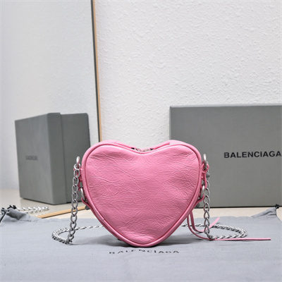 Women’s Le Cagole Heart Mini Bag In Arena Lambskin Pink Color