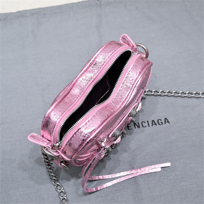 Women’s Le Cagole Heart Mini Bag In Metallized Arena Lambskin Pink Color