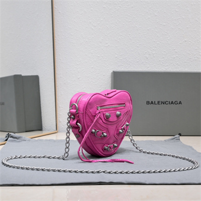 Women’s Le Cagole Heart Mini Bag In Arena Lambskin Fuchsia Color