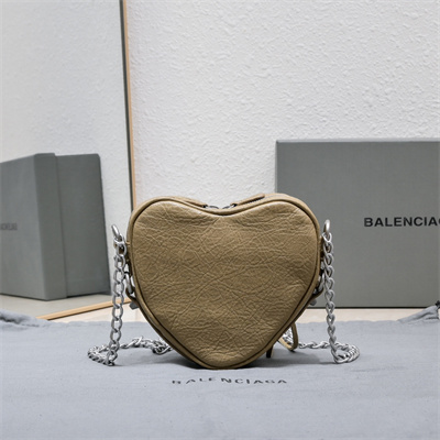 Women’s Le Cagole Heart Mini Bag In Arena Lambskin Lt Brown Color