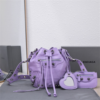 Women’s Le Cagole XS Bucket Bag In Arena Lambskin Purple Color