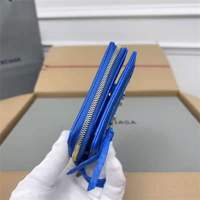 Le Cagole Compact Zippy Wallet In Arena Lambskin Electric Blue Color