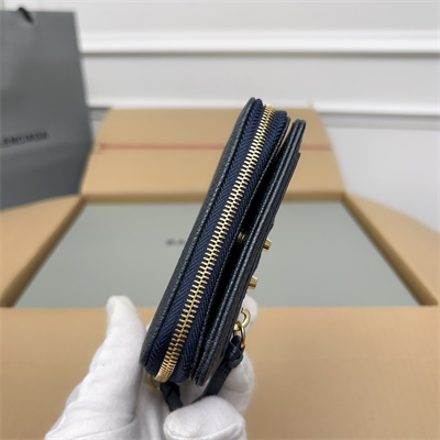 Le Cagole Compact Zippy Wallet In Arena Lambskin Black Color