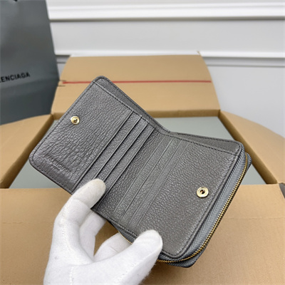 Le Cagole Compact Zippy Wallet In Goatskin Grey Color