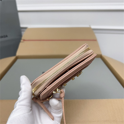 Le Cagole Compact Zippy Wallet In Goatskin Rose Pink Color