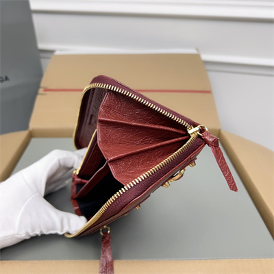 Le Cagole Continental Zippy Wallet In Arena Lambskin Burgundy Color