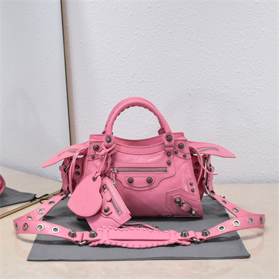 Women’s NEO Cagole XS Handbag In Arena Lambskin Pink Color