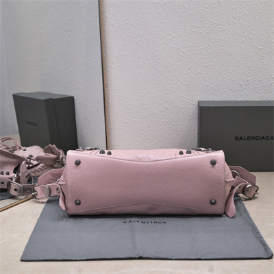 Women’s NEO Cagole City Small Handbag In Arena Lambskin Lt Pink Color