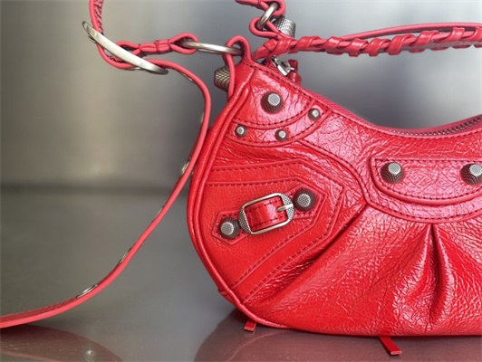 Women’s Le Cagole XS Shoulder Bag In Arena Lambskin Red Color