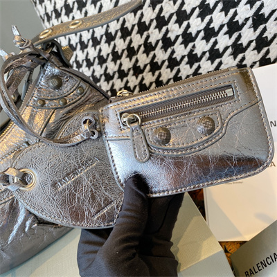 Women’s Le Cagole XS Shoulder Bag In Arena Lambskin Silver Color