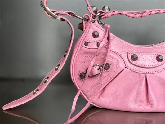Women’s Le Cagole XS Shoulder Bag In Arena Lambskin Pink Color