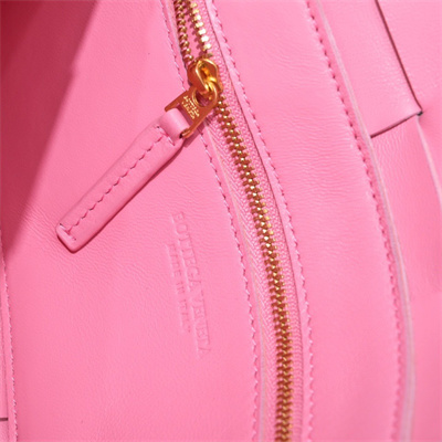 BV Cassette Cross Body Bag In Lambskin Ribbon Color