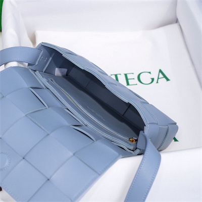 BV Cassette Cross Body Bag In Lambskin Dusty Blue Color