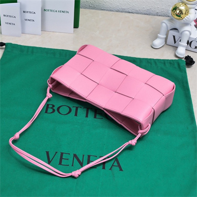 BV Cassette Pouch With Strap In Calfskin Ribbon Color