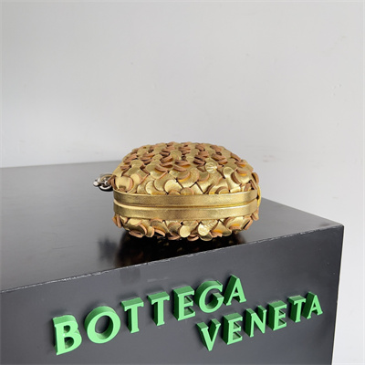 BV Knot Clutch In Metallic Lambskin Leather Gold-Silver Color