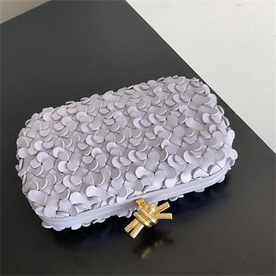 BV Knot Clutch In Metallic Lambskin Leather Lilac Color