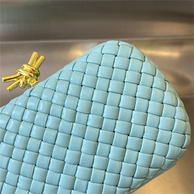 BV Knot Clutch In Lambskin Leather Blue Color