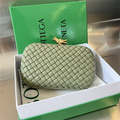 BV Knot Clutch In Lambskin Leather Travertine Color