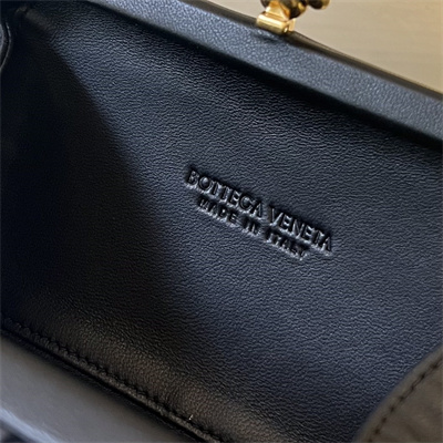 BV Knot Clutch In Lambskin Leather Black Color