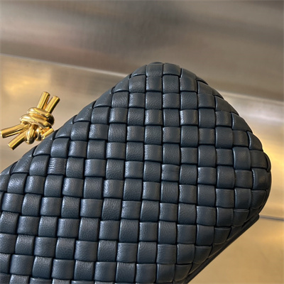 BV Knot Clutch In Lambskin Leather Navy Color