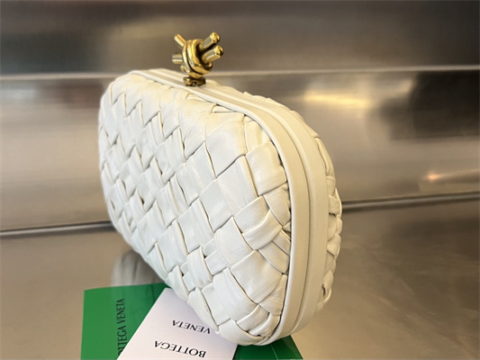 BV Knot Clutch In Calfskin Leather Wrinkled White Color