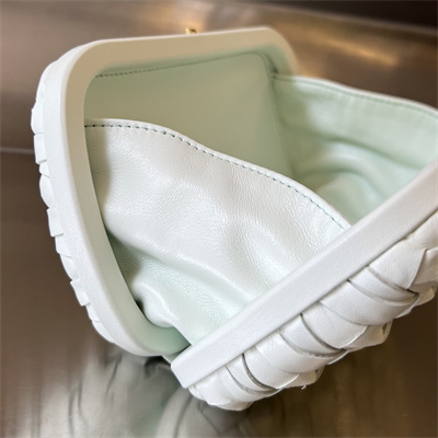 BV Knot Clutch In Calfskin Leather Black Glacier Color