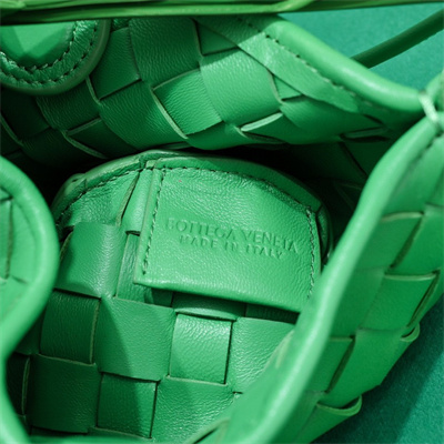 BV Mini Sardine Cross Body Bag In Lambskin Parakeet Color