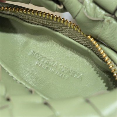 BV Candy Jodie In Lambskin Leather Travertine Color