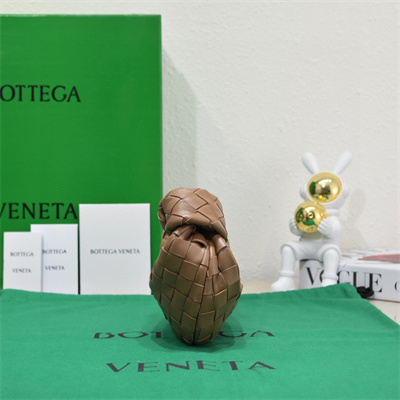 BV Candy Jodie In Lambskin Leather Caramel Color