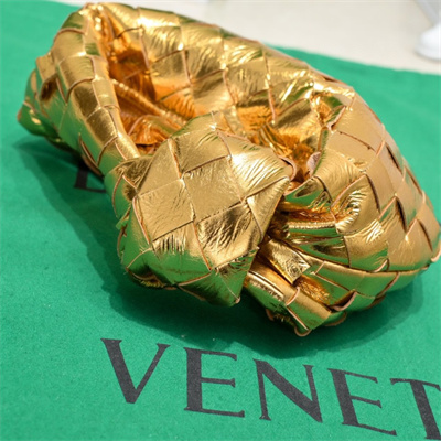 BV Candy Jodie In Lambskin Leather Gold Color