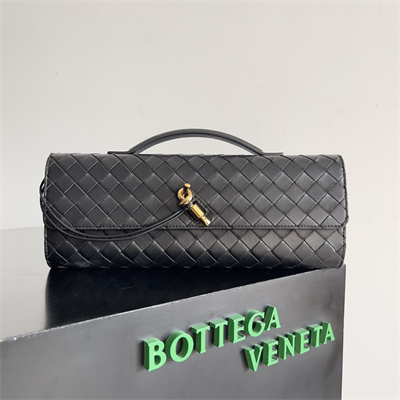 BV Long Clutch Andiamo With Handle In Lambskin Leather Black Color