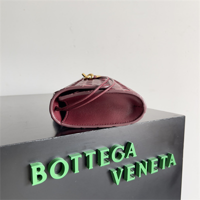 BV Long Clutch Andiamo With Handle In Lambskin Leather Barolo Color