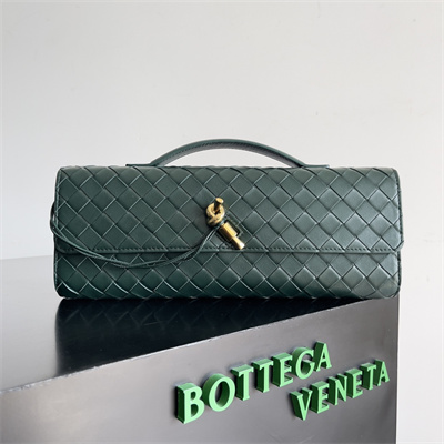 BV Long Clutch Andiamo With Handle In Lambskin Leather Emerald Green Color
